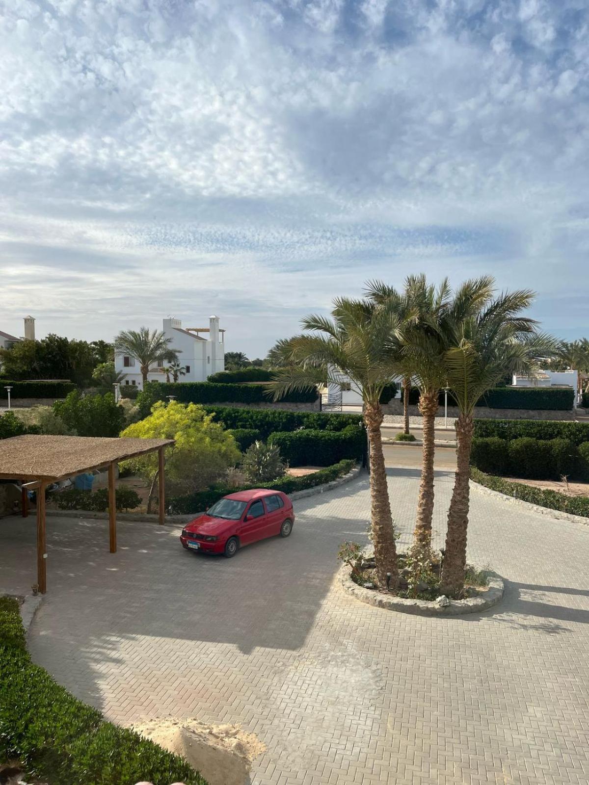 White 4 Bedroom Elgouna Heated Pool Villa Hurghada